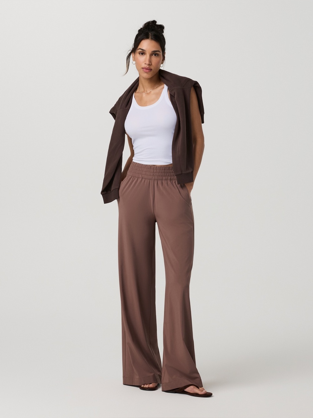 Vuori Villa Flowy Wide leg pant sable XL athletic lounge trouser countryclub